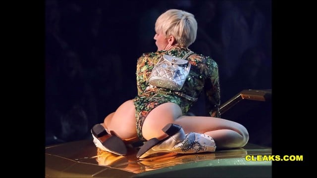 New miley nude cyrus Miley Cyrus