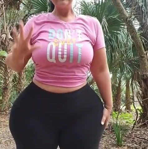 Pawg milf booty