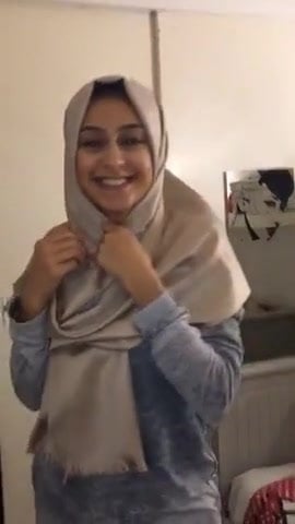 Sexy arab muslim hijab Girl Video leaked | PornMega.com